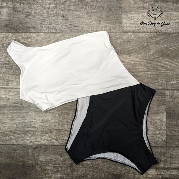 SweatyRocks One Shoulder Cut Out One Piece Swimsuit Size M - Picture 3 of 4